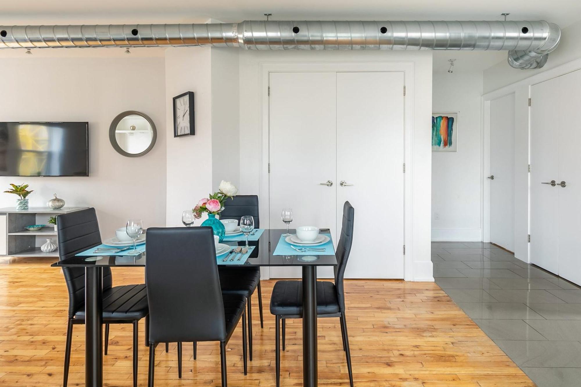 Modern 2 Bedroom Condo - Heart Of Leslieville Toronto Exterior foto